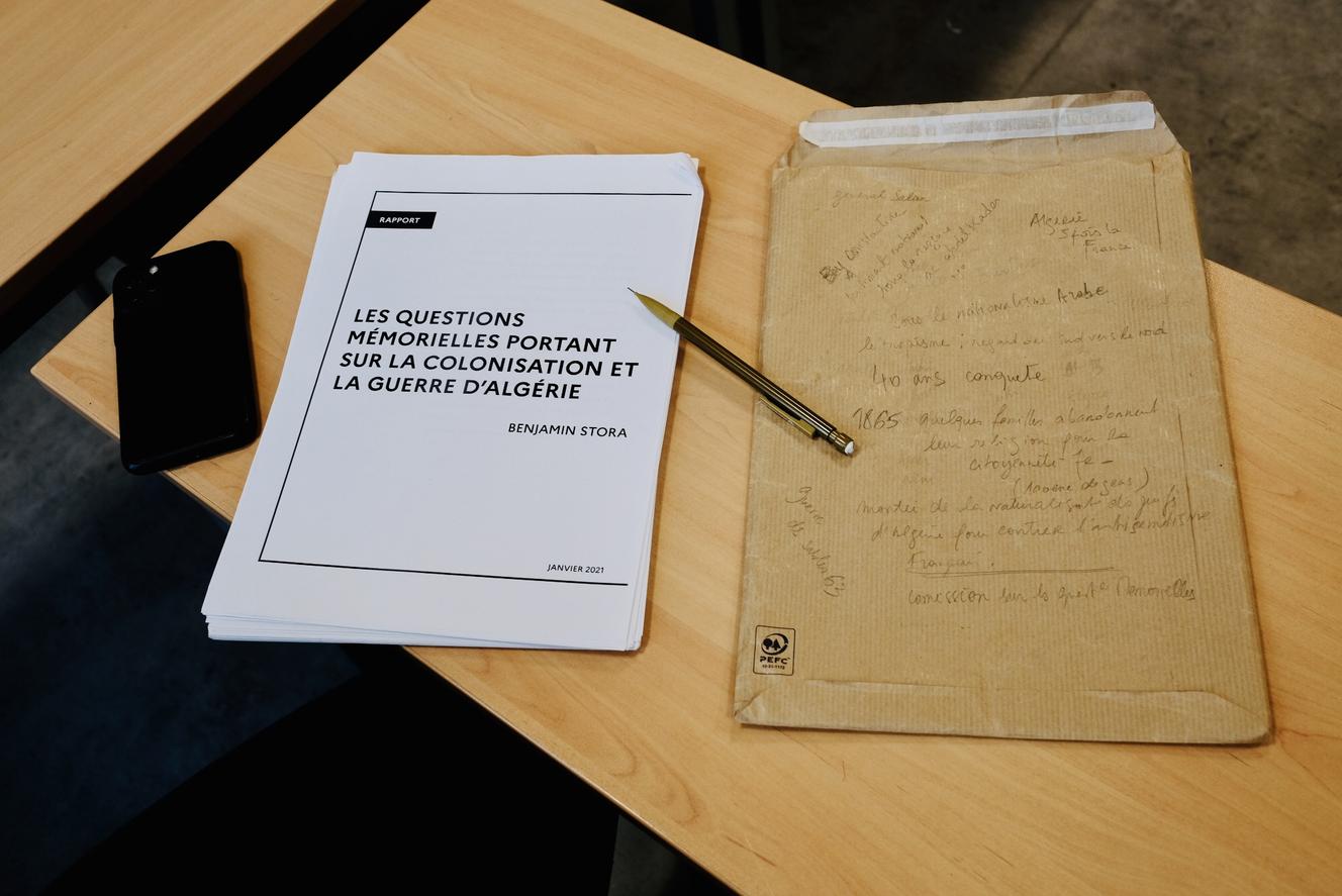 Travaux du groupe « Regards de la jeune génération sur les mémoires franco-algériennes », à Science Po, à Paris, le 9 octobre 2021.