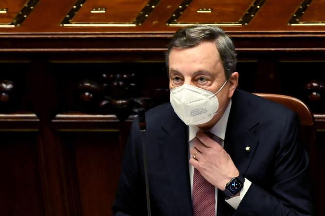 Mario Draghi davanti ai parlamentari italiani nell'aprile 2021.