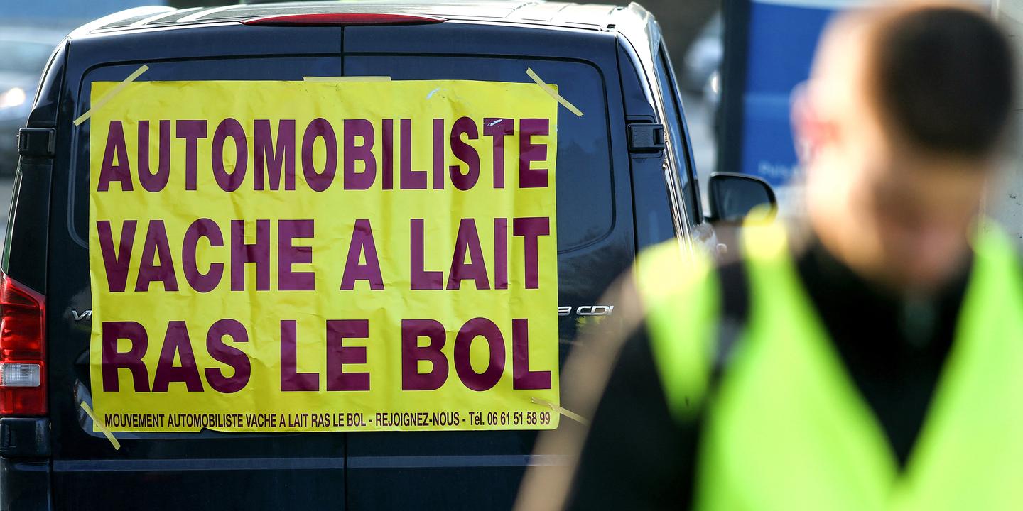 combien gilet jaune voiture