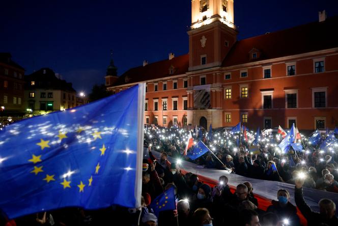 Proeuropejska demonstracja w Warszawie (Polska) 10 października 2021 r.