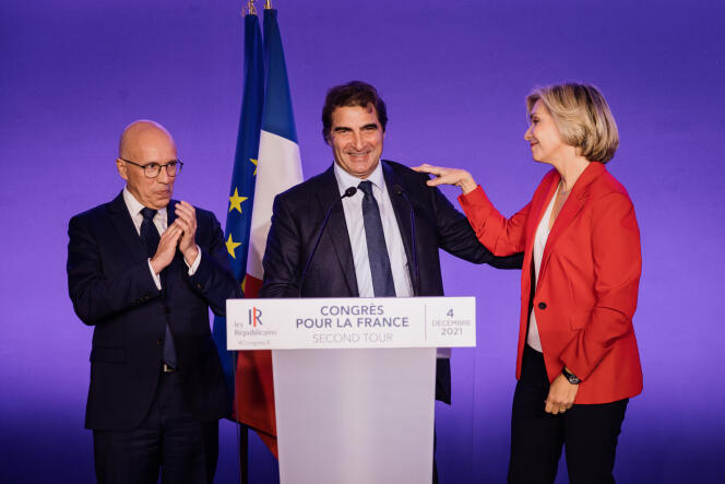 Eric Ciotti, Christian Jacob et Valérie Pécresse à l’issue du congrès du parti Les Républicains, à Paris, le 4 décembre 2021.