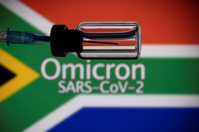 Une fiole de vaccin contre le Covid-19 et son variant Omicron détecté en Afrique du Sud.