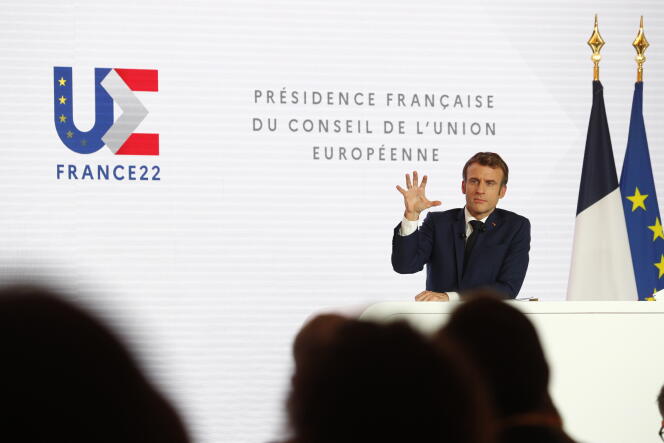Pendant la conférence de presse d’Emmanuel Macron sur l’Europe, au palais de l’Elysée, le 9 décembre 2021.