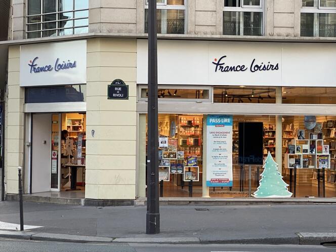 Une librairie France Loisirs, à Paris, en novembre 2020.