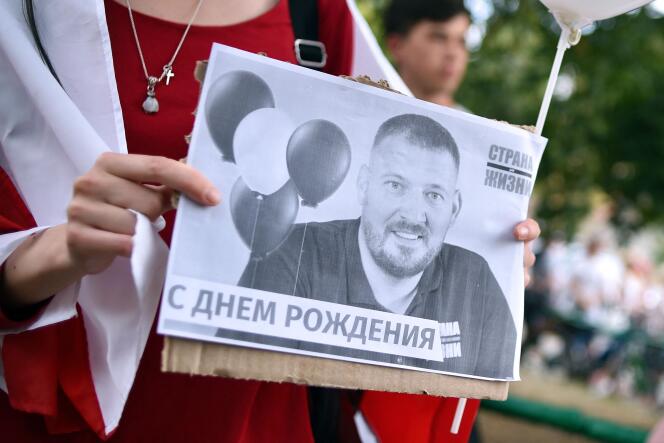 Lors d’une manifestation de soutien au blogueur emprisonné Sergueï Tikhanovski, opposant politique du président biélorusse Alexandre Loukachenko, le 18 août 2020 à Minsk.