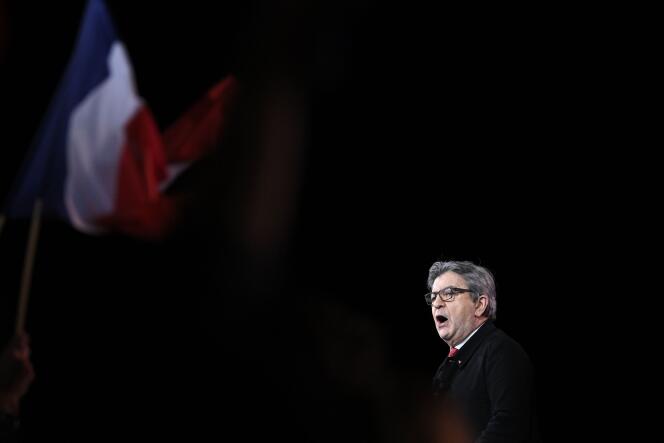 Jean-Luc Mélenchon, candidat de La France insoumise à l’élection présidentielle de 2022, à Paris, le 5 décembre 2021.