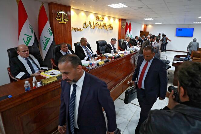 Audience à la Cour suprême fédérale, qui a refusé d’annuler les résultats des élections législatives après une plainte de l’ancienne alliance paramilitaire du Hachd Al-Chaabi, le 27 décembre, à Bagdad.