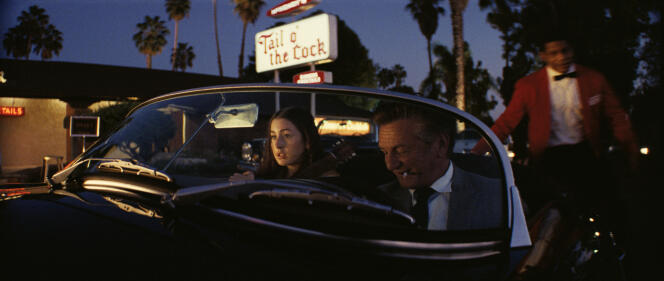 Alana Haim et Sean Penn dans « Licorice Pizza », de Paul Thomas Anderson.