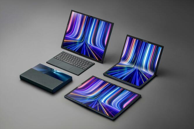 The Zenbook Fold 17 can also be used as a larger tablet.