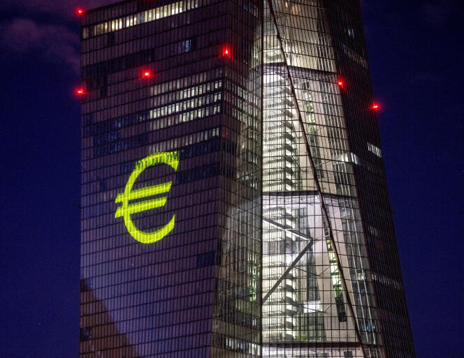 L'edificio della Banca centrale europea a Francoforte, 30 dicembre 2021.