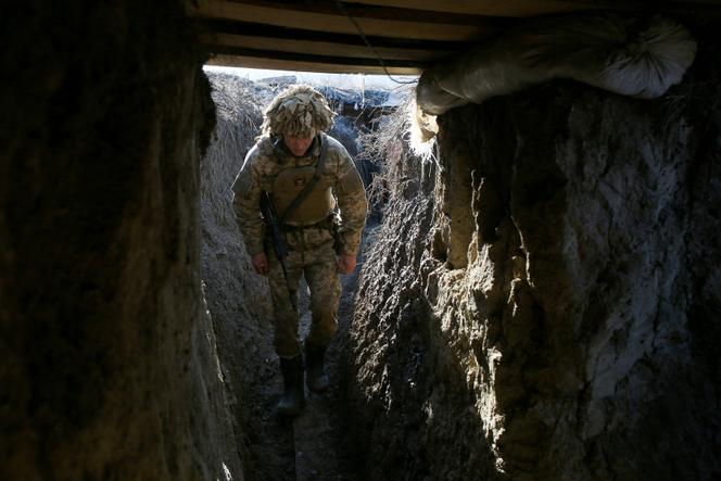 Ukrainian soldiers near Donetsk on January 8.