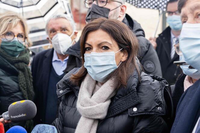The mayor of Paris and Socialist Party presidential candidate, Anne Hidalgo, addresses the press after a tribute ceremony in front of François Mitterrand's grave, in Jarnac, January 8, 2022.