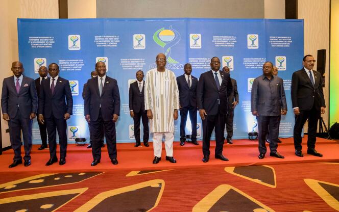 Les chefs d’Etat et de gouvernement de la Cédéao réunis pour une session extraordinaire à Accra, au Ghana, le 9 janvier 2022.