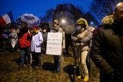 Lors de la manifestation contre l'instauration d'un passe sanitaire et vaccinale à Paris, le 8 Janvier 2022.