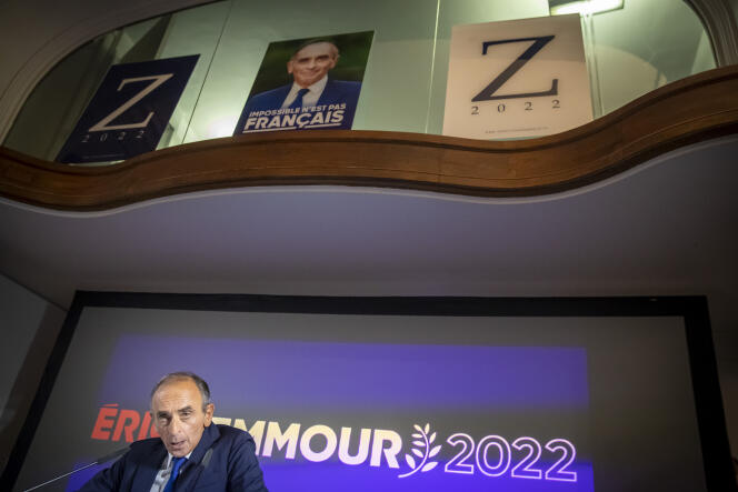 Eric Zemmour, candidat à la présidentielle 2022, prononce ses vœux à la presse à son QG de campagne à Paris, lundi 10 janvier 2022.