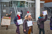 La ronde du Collectif Midi-Pyrénées pour les droits des femmes, le 5 janvier 2022, devant le palais de justice de Toulouse.