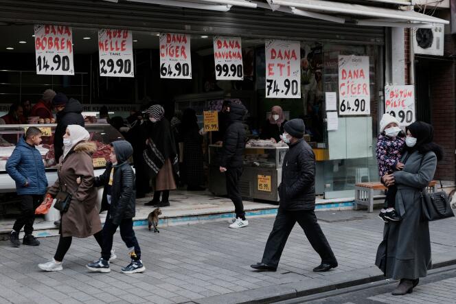 Allein im Dezember stiegen die Verbraucherpreise in der Türkei um mehr als 13 %: hier eine Metzgerei in Istanbul am 13. Januar 2022.
