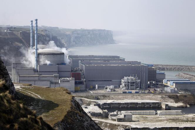 La centrale nucléaire de Penly (Seine-Maritime), en avril 2012.