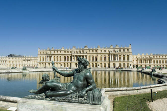 « Versailles. Le palais retrouvé du Roi-Soleil », documentaire de Marc Jampolsky (2018), disponible à la demande sur Arte.tv.