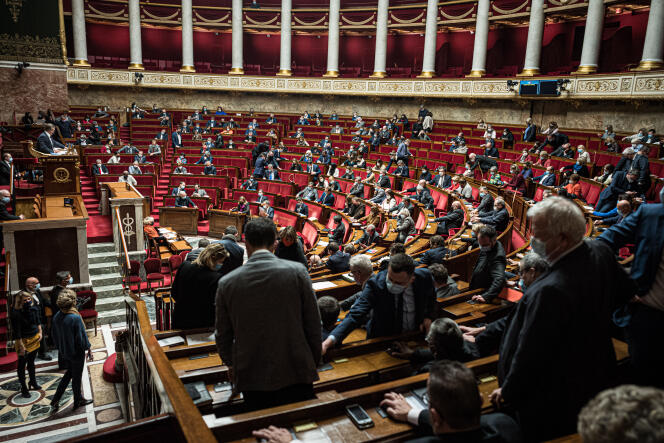 L’Assemblée nationale lors de l’examen du projet de loi sanitaire, à Paris, le 15 janvier 2022.