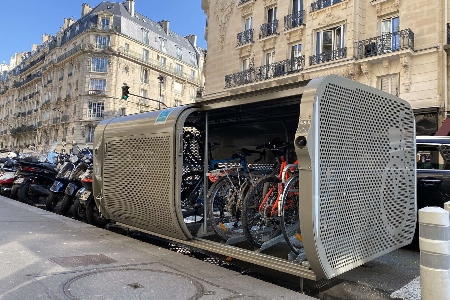 50 abris vélos sécurisés innovants à Paris - Altinnova