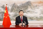Le président chinois, Xi Jinping, prononce un discours depuis Pékin dans le cadre du Forum économique mondial de Davos, le 17 janvier 2022.