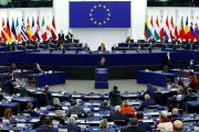 Emmanuel Macron prononce un discours devant le Parlement européen à Strasbourg, mercredi 19 janvier.