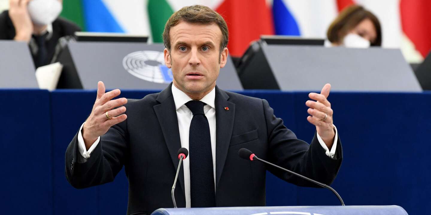 Au Parlement européen, les ambitions d’Emmanuel Macron croisent la campagne présidentielle française