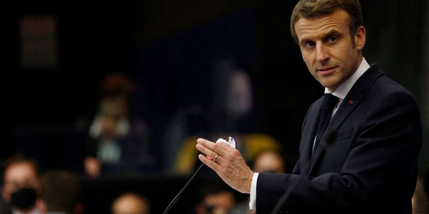 Emmanuel Macron veut inscrire le droit à l’avortement dans la Charte des droits fondamentaux de l’Union européenne