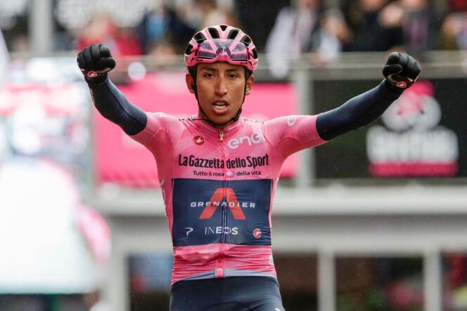 Le cycliste colombien Egan Bernal, lors de sa victoire sur le Giro, le 24 mai 2021.