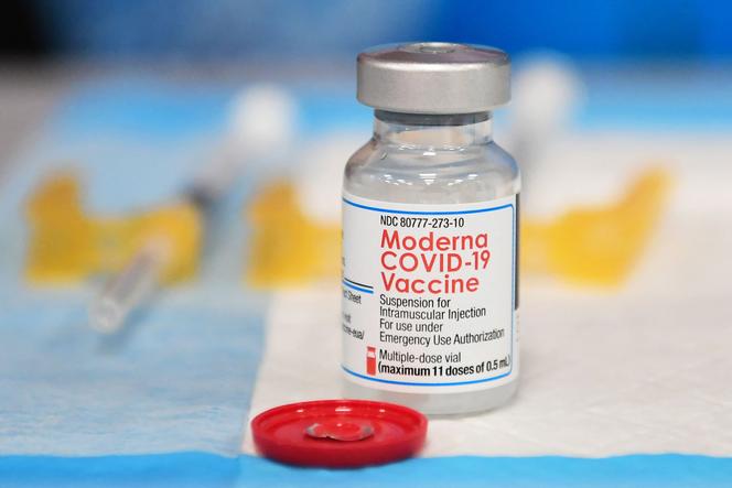 Covid-19 : Moderna a commencé les essais d'un rappel de vaccin spécifique  contre Omicron