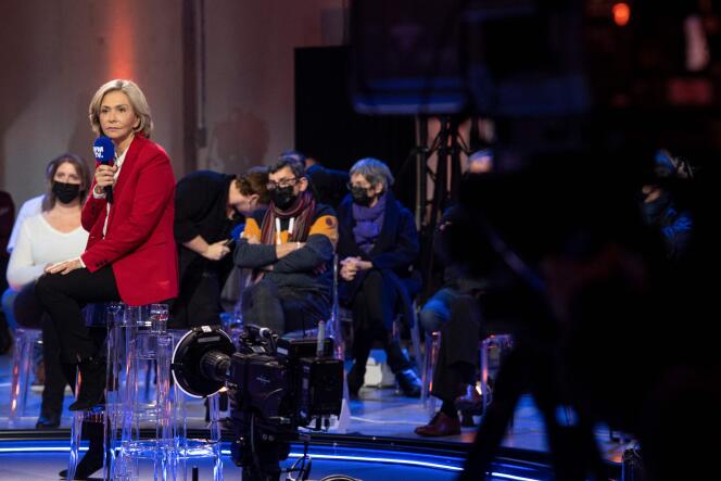 Valérie Pecresse, participe à l’émission politique « La France dans les yeux » à Uzerche, dans le centre de la France, le 18 janvier 2022.
