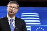 Valdis Dombrovskis, le vice-président de la Commission européenne chargé des questions commerciales, à Bruxelles, le 7 décembre 2021.