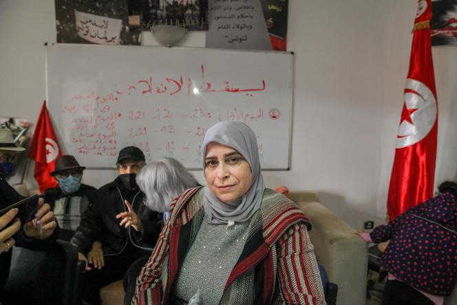 Faiza Bouhlel, députée du parti tunisien d’inspiration islamiste Ennahdha, à Tunis, en Tunisie, le 30 décembre 2021.