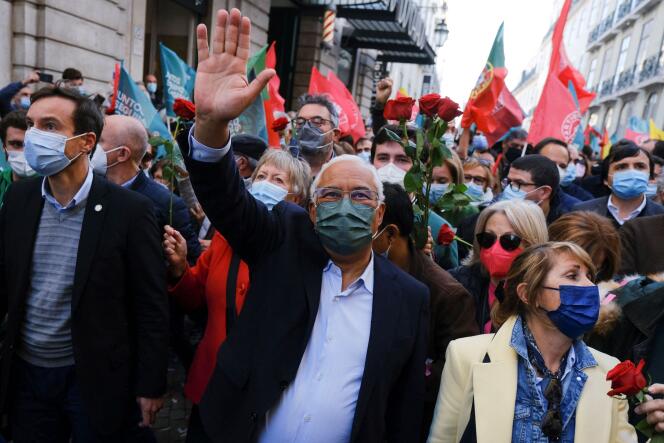 Le premier ministre portugais et secrétaire général du Parti socialiste, Antonio Costa, à Lisbonne, le 28 janvier 2022.