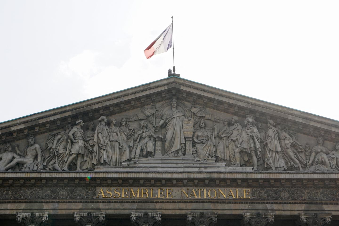 Des d&eacute;put&eacute;s LFI et PS boycottent l&rsquo;&eacute;quipe de football de l&rsquo;Assembl&eacute;e nationale pour protester contre la pr&eacute;sence d&rsquo;&eacute;lus RN