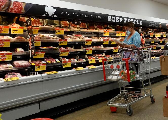 Les prix de l’alimentation ont bondi de 7 %. Ici dans un supermarché de Miami (Floride), le 10 février 2022.