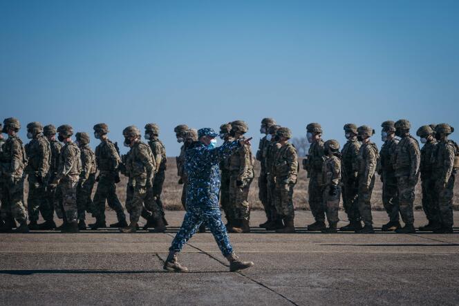 Des soldats américains déployés sur la base militaire Mihail Kogalniceanu en Roumanie, en renfort de l’OTAN, le 11 février.