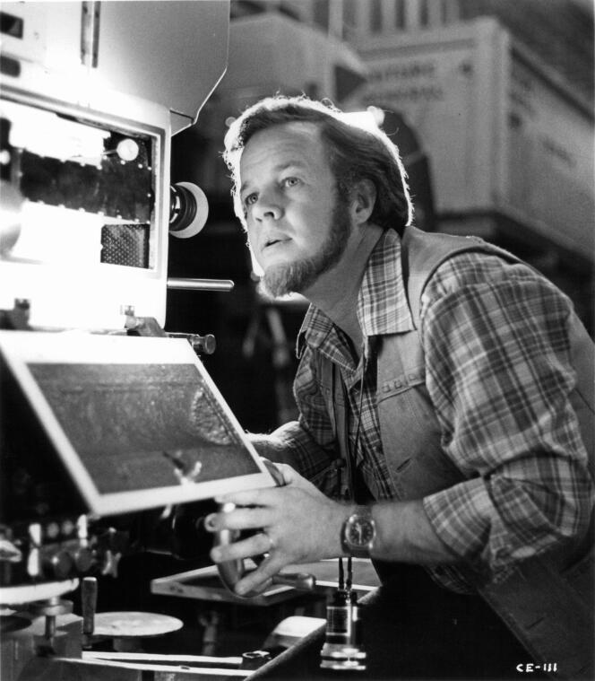 Douglas Trumbull sur le tournage du film « Rencontres du troisième type », en 1977.