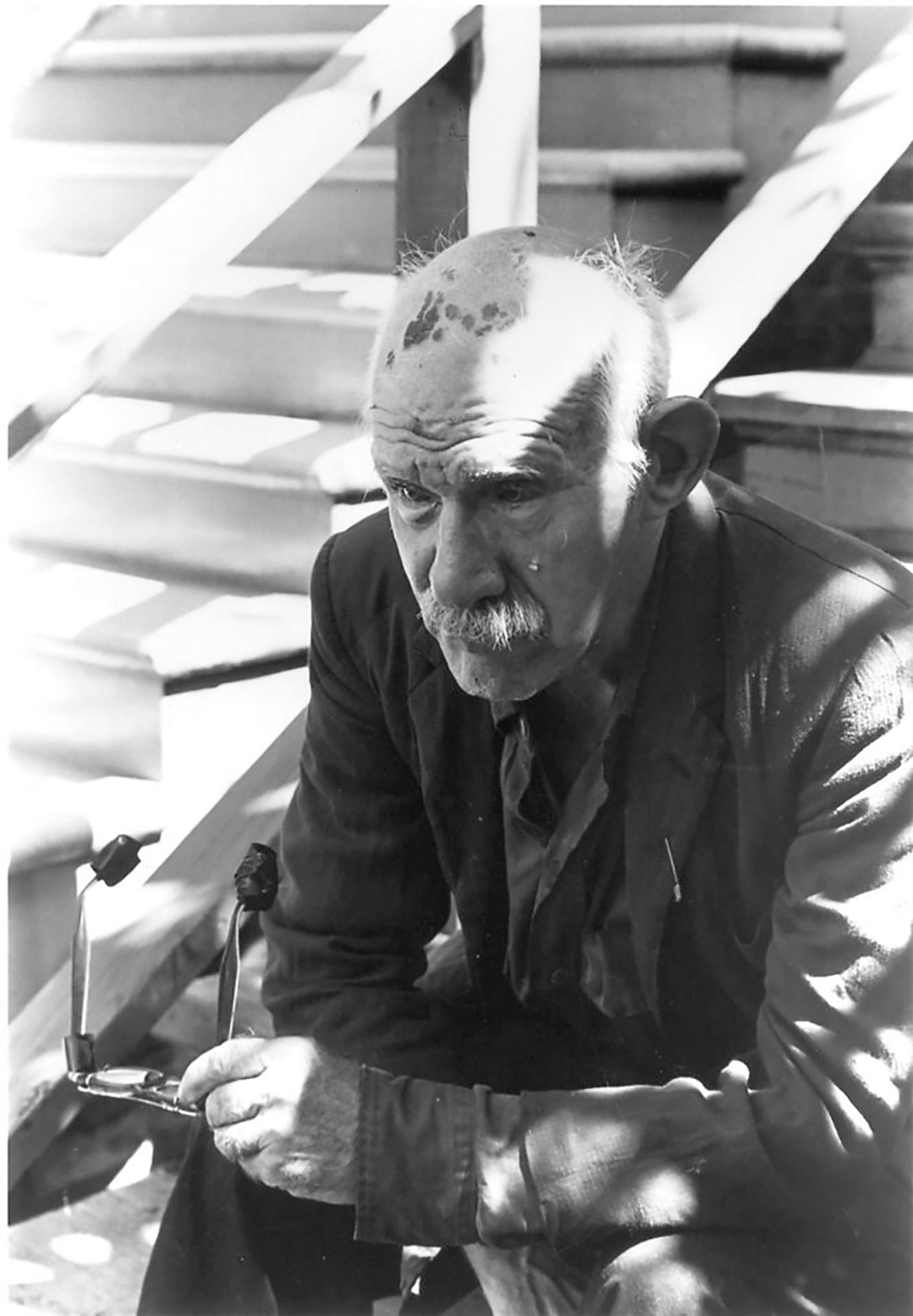 Henry Darger, à Chicago (Illinois), vers 1970.