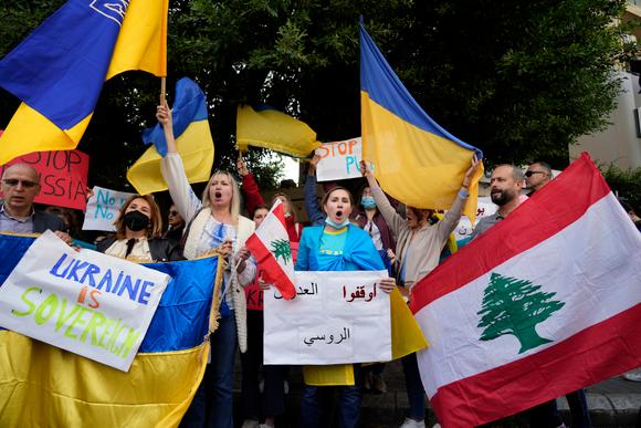 Une manifestation d’Ukrainiens vivant au Liban, à Beyrouth, le jeudi 24 février 2022.