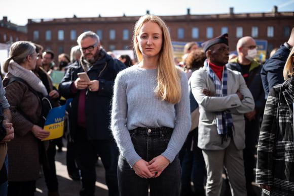 Nataly Kebalo, 30 ans, lors de la manifestation à Toulouse le 27 février 2022.