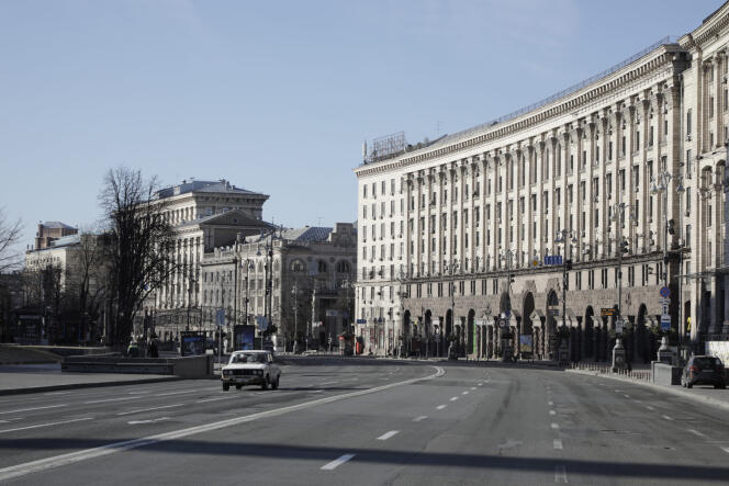 Tras el levantamiento del toque de queda, en Kiev, el 28 de febrero de 2022.