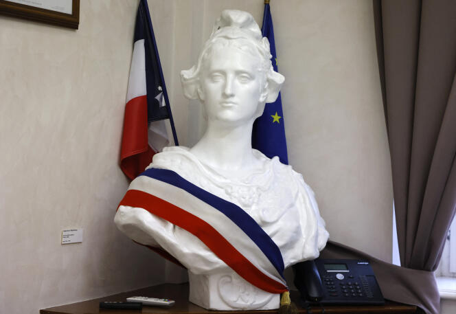 Buste de Marianne à la mairie d’Etaples (Pas-de-Calais), le 27 juin 2021. 