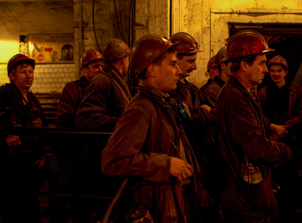 Les mineurs de Donetsk (Donbass), en décembre 2004.
