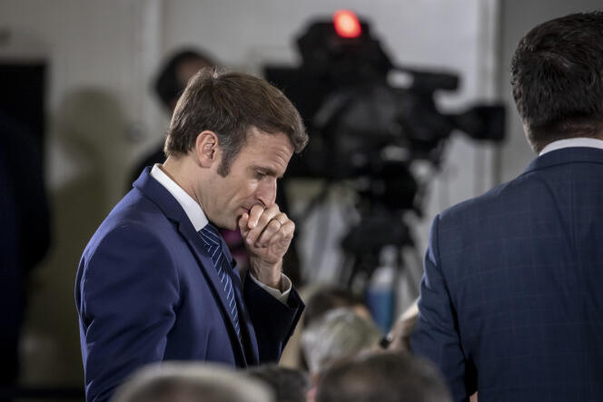 Emmanuel Macron, candidato a su reelección, durante su primera reunión de campaña electoral en Poissy (Yvelines) el 7 de marzo de 2022.