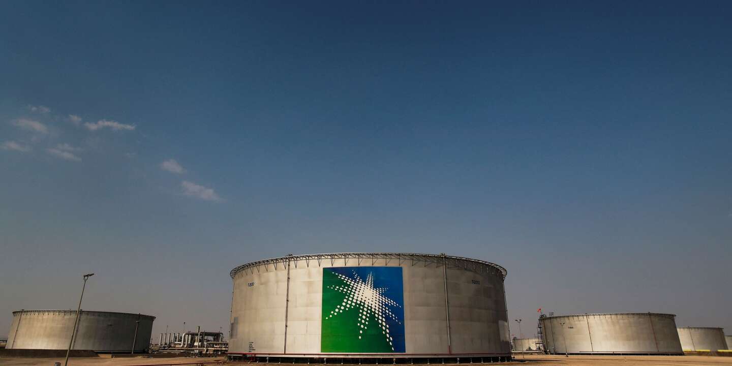Houthi rebels attack Aramco oil plant