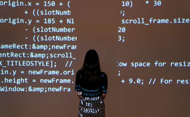 Le code d’origine du World Wide Web a été vendu sous la forme d’un NFT par son inventeur Sir Tim Berners-Lee, le 30 juin chez Sotheby’s à New York. Les enchères ont atteint 5,4 millions de dollars.