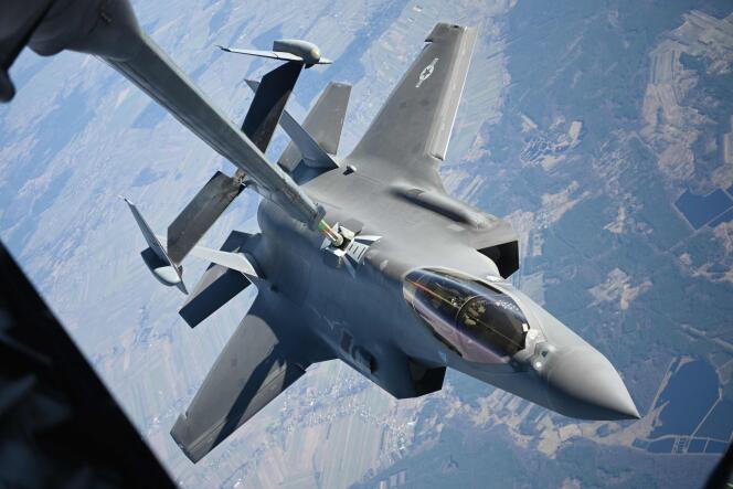 Un avion de combat F-35 en vol. L’Allemagne prévoit d’en acheter à l’entreprise américaine Lockheed Martin