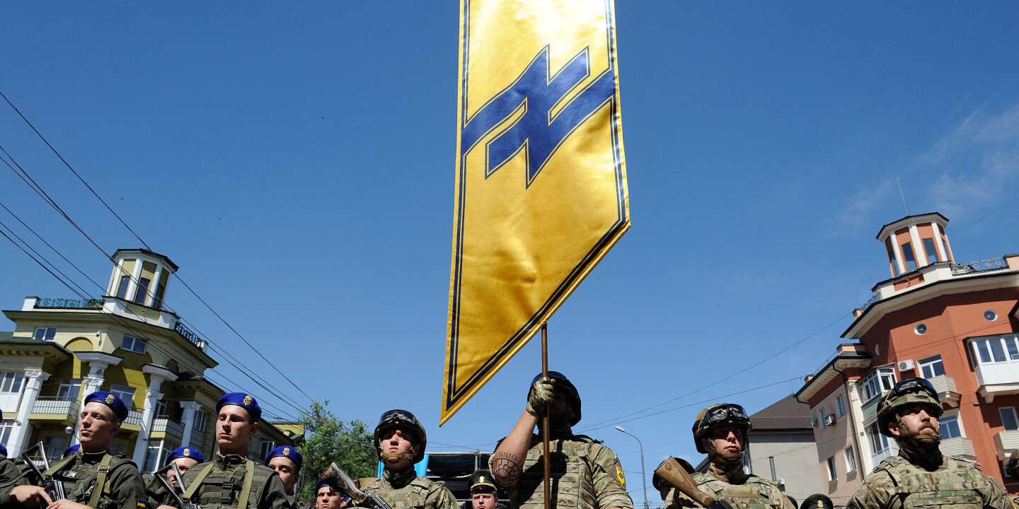 Wer waren die Soldaten des Asowschen Regiments, die von der ukrainischen Armee beschuldigt wurden, „Neonazis“ zu sein?